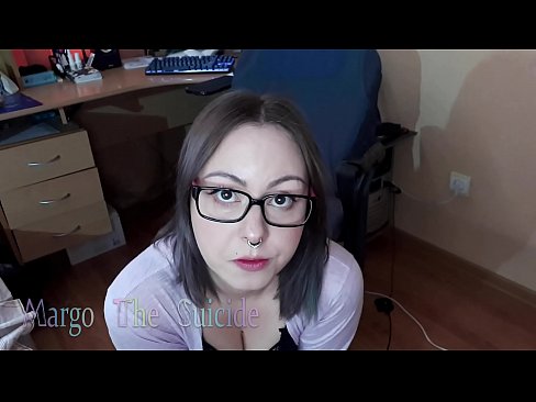 ❤️ 안경을 쓴 섹시한 여자가 카메라에 딜도를 빤다. ❤ 홈메이드 포르노 포르노에서 ko.pornoboden.ru ﹏